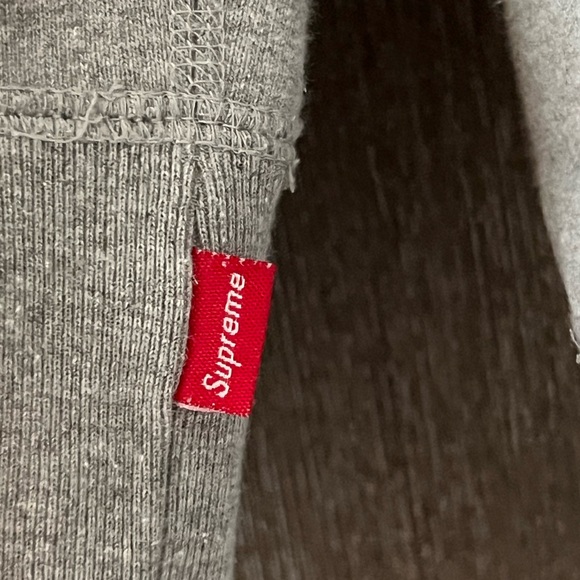 Supreme X Mickey hoodie - Picture 3 of 9